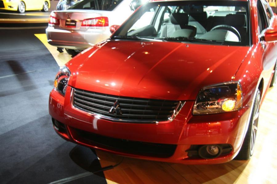  Mitsubishi Galant 2009 года  (фото 34 из 98)
